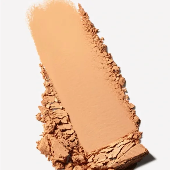 NC25 Studio Fix Powder Plus Foundation- MAC - Picture 2 of 2